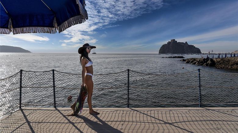 <b>Excelsior Belvedere Hotel & Spa Beach</b>. Images powered by <a href="https://iceportal.shijigroup.com/" title="IcePortal" target="_blank">IcePortal</a>.