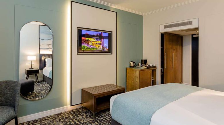 <b>Southern Sun Rosebank Room</b>. Images powered by <a href="https://iceportal.shijigroup.com/" title="IcePortal" target="_blank">IcePortal</a>.
