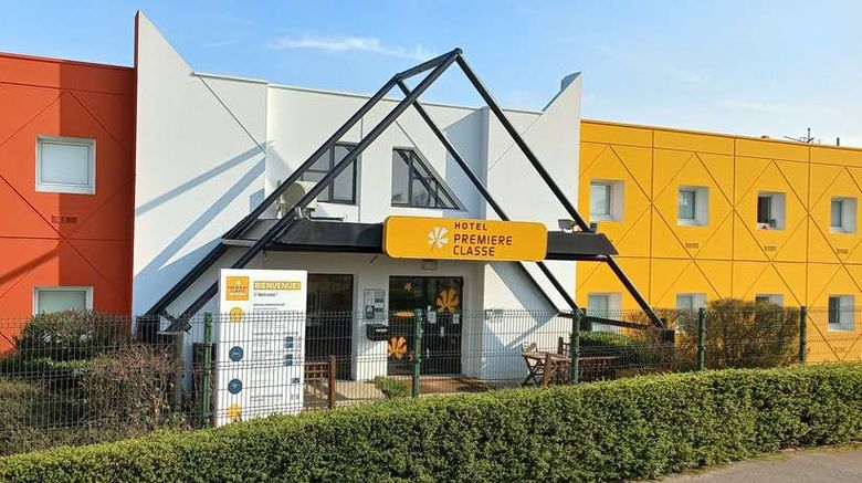 <b>Premiere Classe Arras Est Exterior</b>. Images powered by <a href="https://iceportal.shijigroup.com/" title="IcePortal" target="_blank">IcePortal</a>.