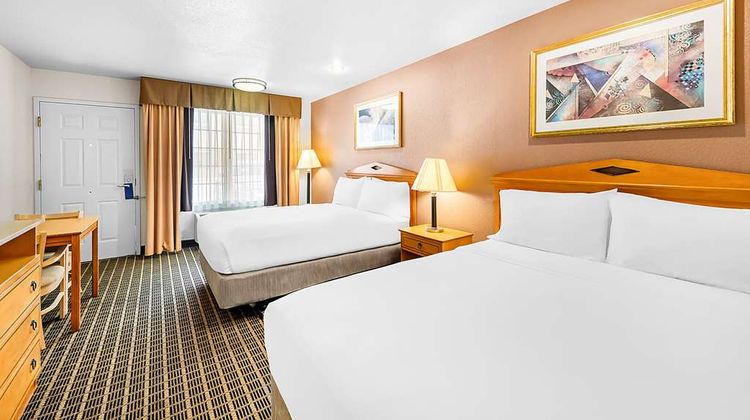 SureStay Plus by BW San Jose Cntrl City Room