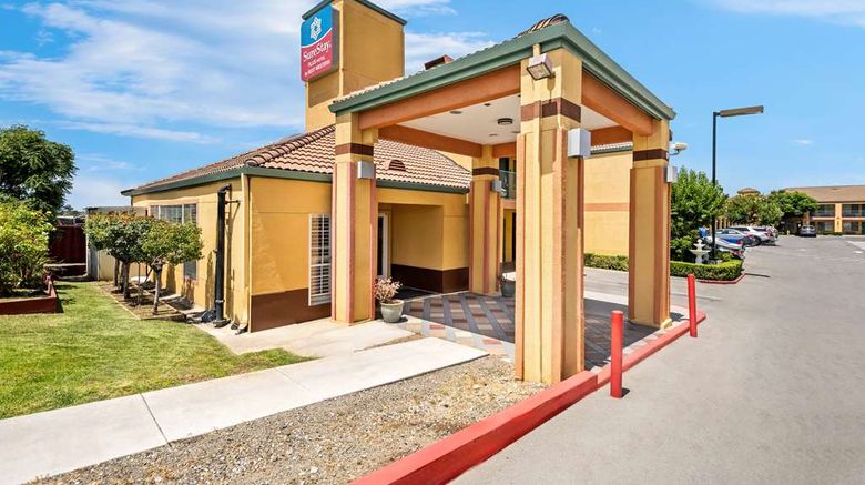 <b>SureStay Plus by BW San Jose Cntrl City Exterior</b>. Images powered by <a href="https://iceportal.shijigroup.com/" title="IcePortal" target="_blank">IcePortal</a>.