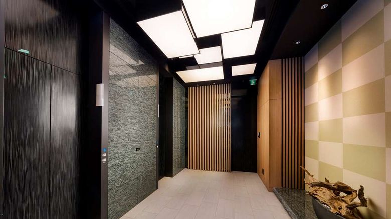 <b>Best Western Hotel Fino Tokyo Akasaka Lobby</b>. Images powered by <a href="https://iceportal.shijigroup.com/" title="IcePortal" target="_blank">IcePortal</a>.