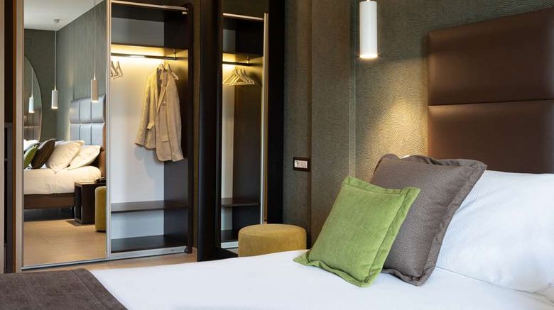 <b>San Severino Park Hotel & Spa Room</b>. Images powered by <a href="https://iceportal.shijigroup.com/" title="IcePortal" target="_blank">IcePortal</a>.
