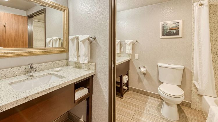 Amanzi Hotel, Ascend Hotel Collection Room