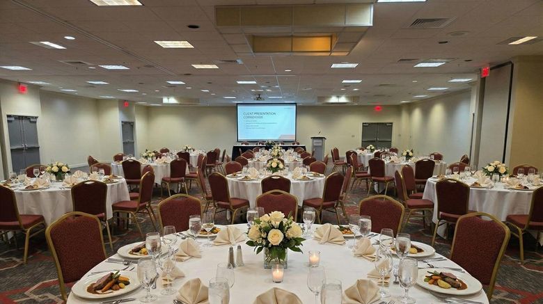 <b>Quality Inn Lexington-Horse Park Meeting</b>. Images powered by <a href="https://iceportal.shijigroup.com/" title="IcePortal" target="_blank">IcePortal</a>.