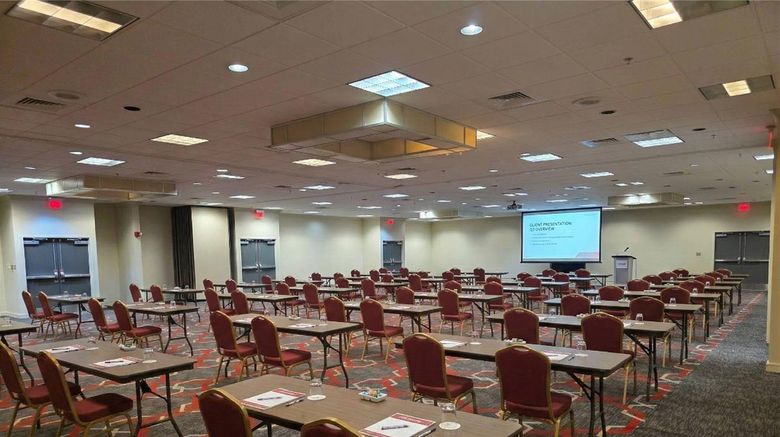 <b>Quality Inn Lexington-Horse Park Meeting</b>. Images powered by <a href="https://iceportal.shijigroup.com/" title="IcePortal" target="_blank">IcePortal</a>.