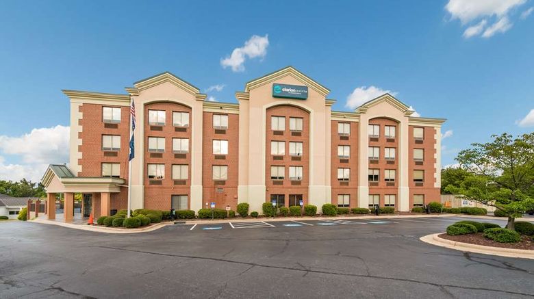 Clarion Greensboro Airport Hotel Exterior. Images powered by <a href="https://iceportal.shijigroup.com" target="_blank" rel="noopener">Ice Portal</a>.