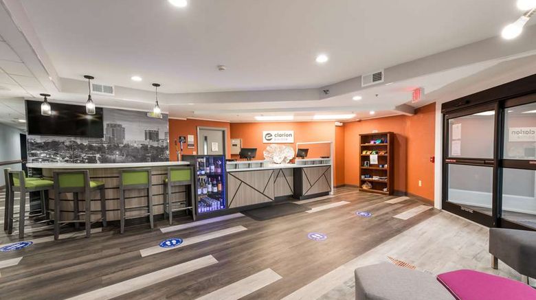 <b>Clarion Greensboro Airport Hotel Restaurant</b>. Images powered by <a href="https://iceportal.shijigroup.com/" title="IcePortal" target="_blank">IcePortal</a>.