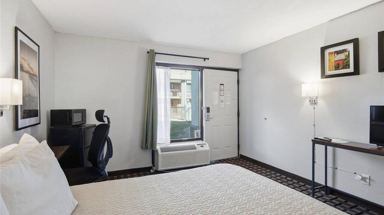 Onley Inn Room