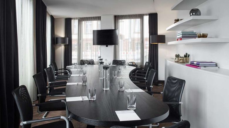 <b>Hotel Amano Grand Central Berlin Restaurant</b>. Images powered by <a href="https://iceportal.shijigroup.com/" title="IcePortal" target="_blank">IcePortal</a>.