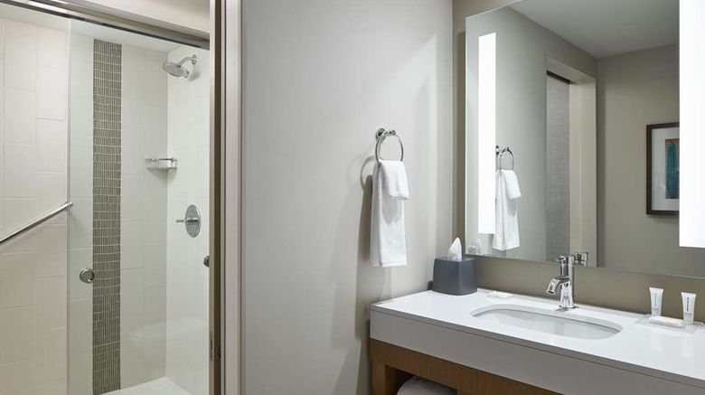 <b>Hyatt Place Evansville Room</b>. Images powered by <a href="https://iceportal.shijigroup.com/" title="IcePortal" target="_blank">IcePortal</a>.