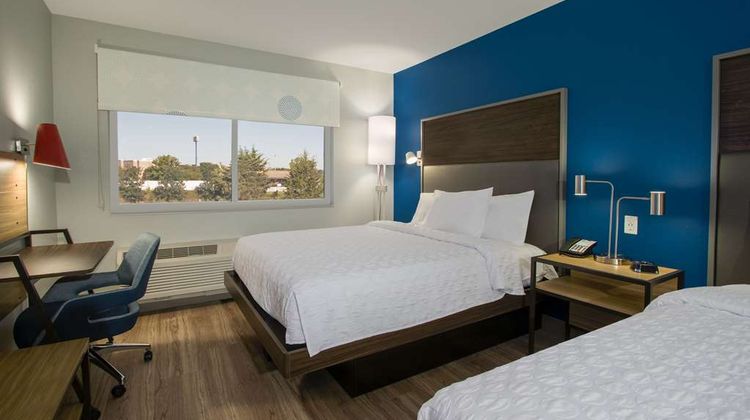 Tru by Hilton Grove City Columbus Room