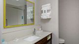 <b>Hampton Inn & Suites Avon Indianapolis Room</b>. Images powered by <a href="https://iceportal.shijigroup.com/" title="IcePortal" target="_blank">IcePortal</a>.