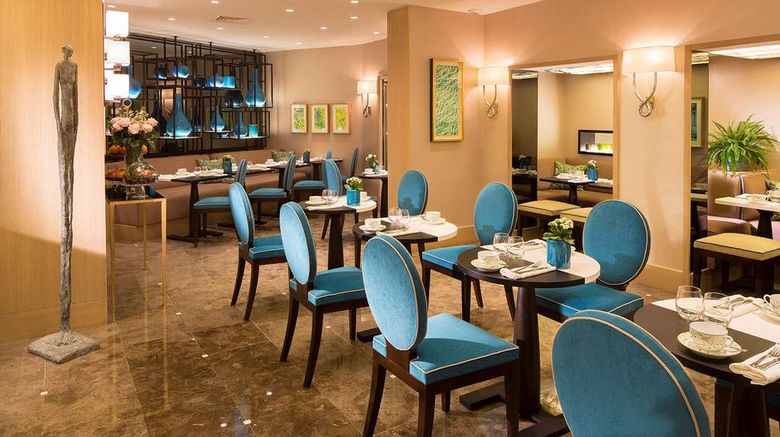 <b>Balmoral Hotel Restaurant</b>. Images powered by <a href="https://iceportal.shijigroup.com/" title="IcePortal" target="_blank">IcePortal</a>.
