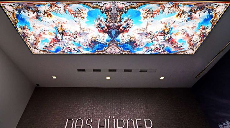 <b>Hotel Das Huerner Lobby</b>. Images powered by <a href="https://iceportal.shijigroup.com/" title="IcePortal" target="_blank">IcePortal</a>.