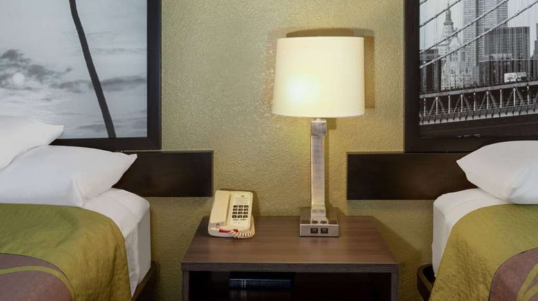 <b>Super 8 by Wyndham Seguin Room</b>. Images powered by <a href="https://iceportal.shijigroup.com/" title="IcePortal" target="_blank">IcePortal</a>.