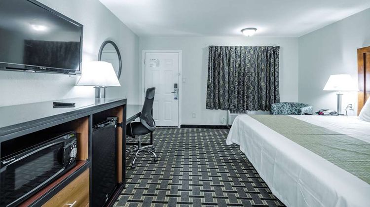 Travelodge by Wyndham Jackson North Room
