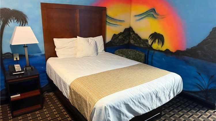 Travelodge by Wyndham Jackson North Room