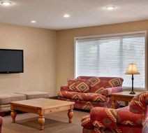 Travelodge by Wyndham Edson Lobby