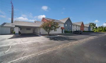 Ramada by Wyndham Effingham