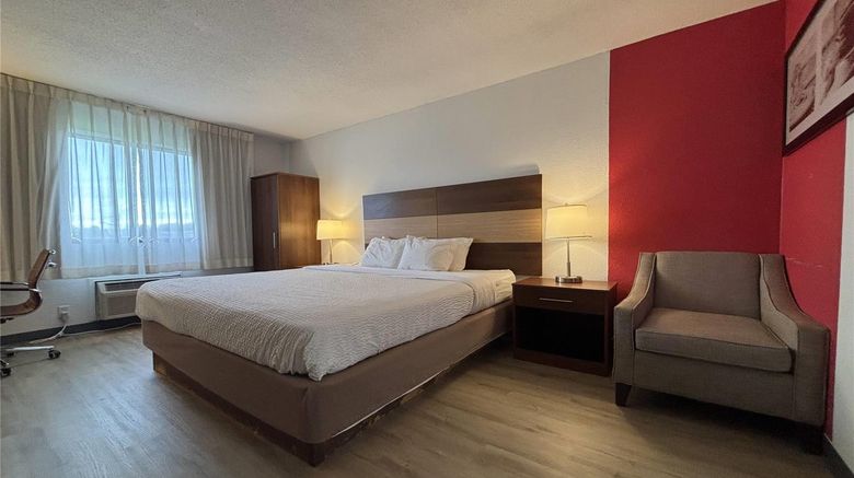 <b>Ramada by Wyndham Effingham Room</b>. Images powered by <a href="https://iceportal.shijigroup.com/" title="IcePortal" target="_blank">IcePortal</a>.