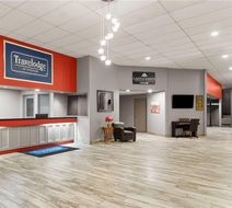 Travelodge by Wyndham Lindsay Lobby
