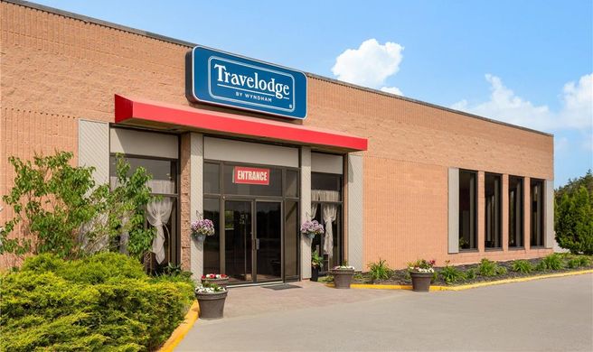 Travelodge by Wyndham Lindsay Exterior