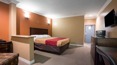 Baymont by Wyndham Ontario