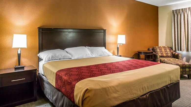 <b>Baymont by Wyndham Ontario Room</b>. Images powered by <a href="https://iceportal.shijigroup.com/" title="IcePortal" target="_blank">IcePortal</a>.
