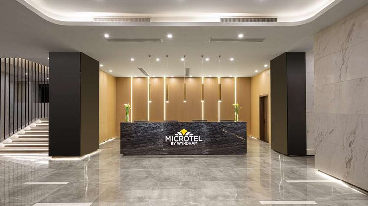 Microtel by Wyndham Hangzhou Lobby