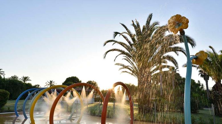 <b>Club Funimation Garden Calabria Pool</b>. Images powered by <a href="https://iceportal.shijigroup.com/" title="IcePortal" target="_blank">IcePortal</a>.