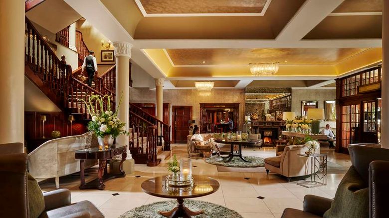 <b>Hayfield Manor Hotel Lobby</b>. Images powered by <a href="https://iceportal.shijigroup.com/" title="IcePortal" target="_blank">IcePortal</a>.