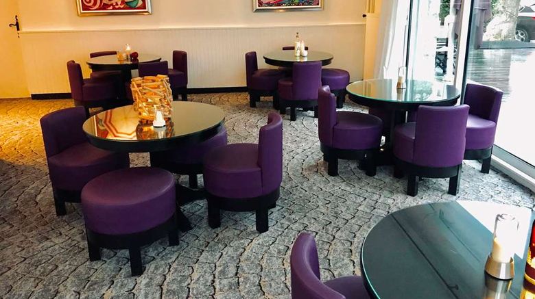 <b>Hotel Catalpa Restaurant</b>. Images powered by <a href="https://iceportal.shijigroup.com/" title="IcePortal" target="_blank">IcePortal</a>.