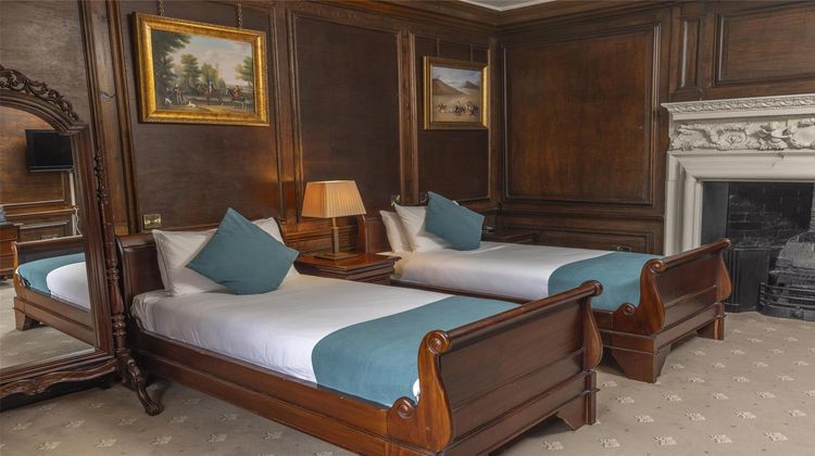 Castle Bromwich Hall Hotel, BW Signature Room