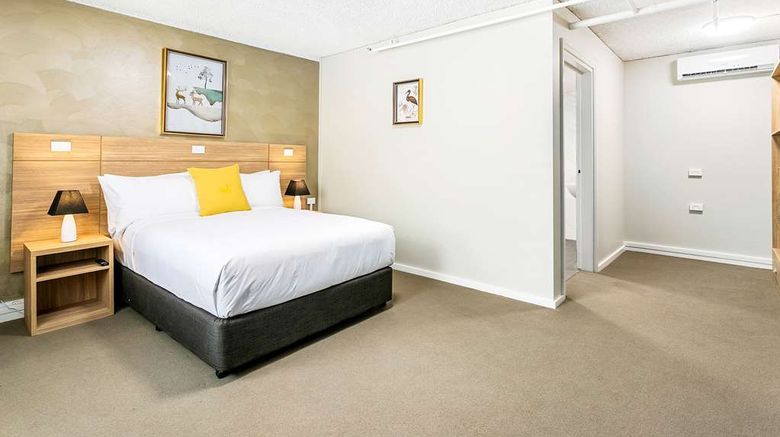 <b>Quality Inn Sunshine Haberfield Room</b>. Images powered by <a href="https://iceportal.shijigroup.com/" title="IcePortal" target="_blank">IcePortal</a>.