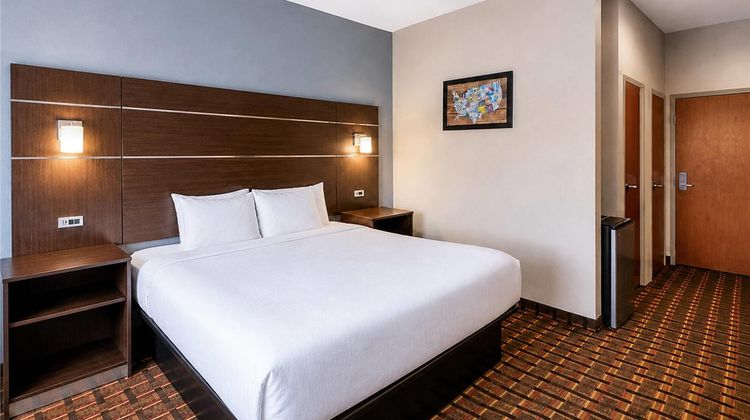 Econo Lodge Augusta West near Fort Gordon Room