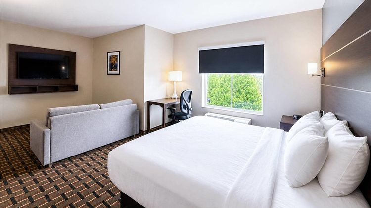 Econo Lodge Augusta West near Fort Gordon Suite