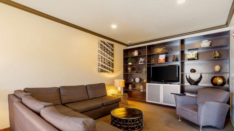 <b>Best Western Plus Miami Apt North Lobby</b>. Images powered by <a href="https://iceportal.shijigroup.com/" title="IcePortal" target="_blank">IcePortal</a>.