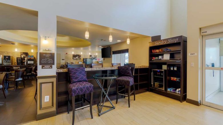 <b>Best Western Plus Miami Apt North Restaurant</b>. Images powered by <a href="https://iceportal.shijigroup.com/" title="IcePortal" target="_blank">IcePortal</a>.