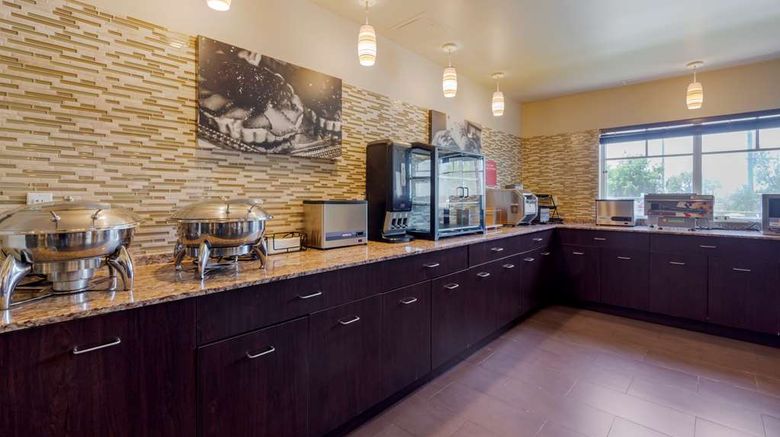 <b>Best Western Plus Miami Apt North Restaurant</b>. Images powered by <a href="https://iceportal.shijigroup.com/" title="IcePortal" target="_blank">IcePortal</a>.