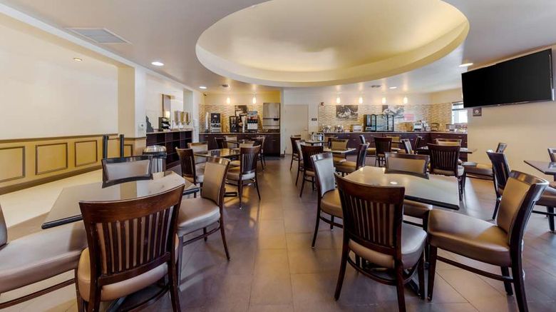 <b>Best Western Plus Miami Apt North Restaurant</b>. Images powered by <a href="https://iceportal.shijigroup.com/" title="IcePortal" target="_blank">IcePortal</a>.