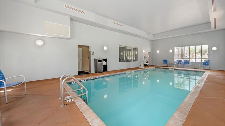 Best Western Plus Miami Apt North Pool