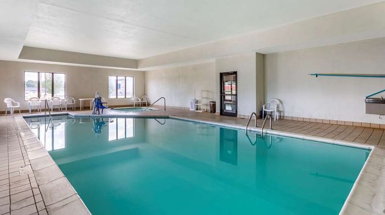 Comfort Inn & Suites Carbondale Pool