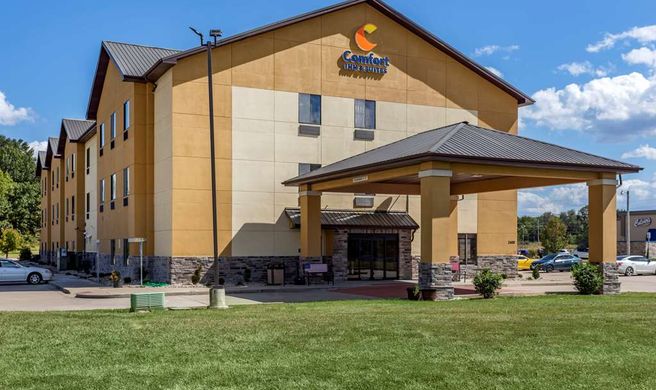 Comfort Inn & Suites Carbondale Exterior
