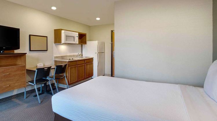WoodSpring Suites Washington DC Andrews Room
