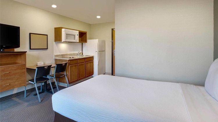 WoodSpring Suites Washington DC Andrews Room