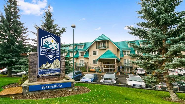 Pocaterra Inn & Waterslide Exterior