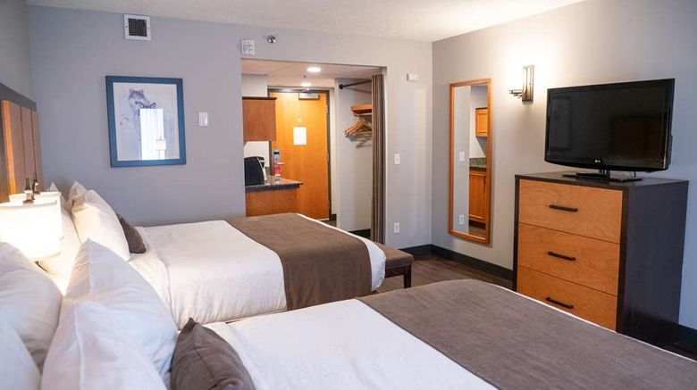 <b>Pocaterra Inn & Waterslide Room</b>. Images powered by <a href="https://iceportal.shijigroup.com/" title="IcePortal" target="_blank">IcePortal</a>.
