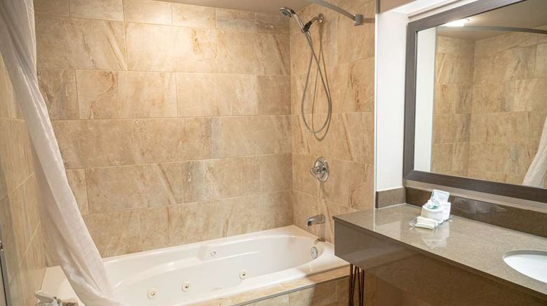 <b>Pocaterra Inn & Waterslide Suite</b>. Images powered by <a href="https://iceportal.shijigroup.com/" title="IcePortal" target="_blank">IcePortal</a>.