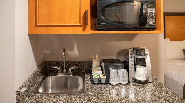<b>Pocaterra Inn & Waterslide Other</b>. Images powered by <a href="https://iceportal.shijigroup.com/" title="IcePortal" target="_blank">IcePortal</a>.